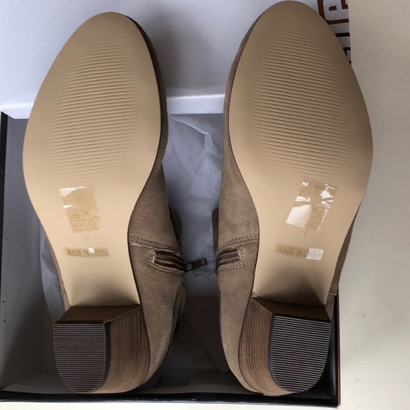 NIB Fun Tan Chelsea Crew Leather Booties 8 - Picture 4 of 5